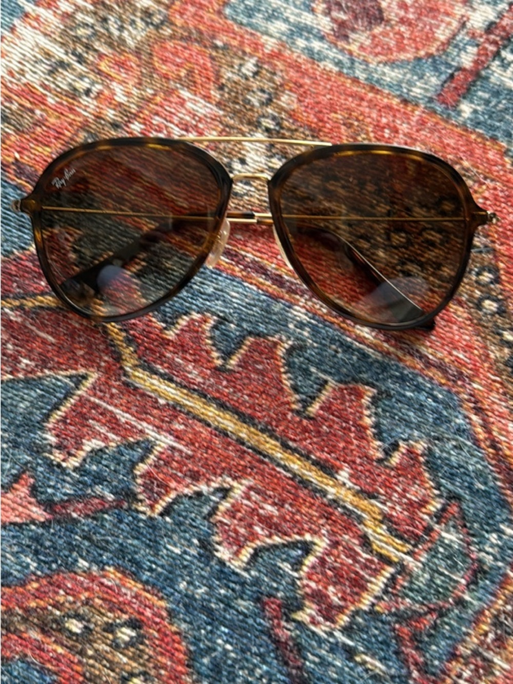 Ray-Ban Gold Metal Frame with Brown Tortoiseshell Sunglasses style Havana